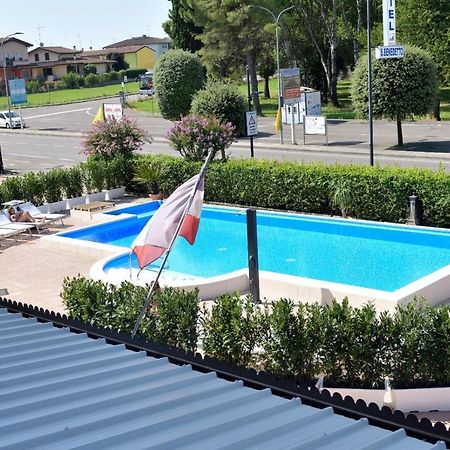 Hotel San Benedetto Peschiera del Garda Exterior photo